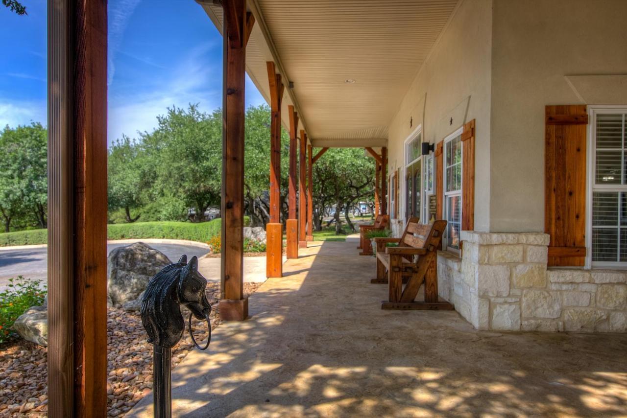 Sun Retreats San Antonio West Hotel Live Oak Eksteriør billede